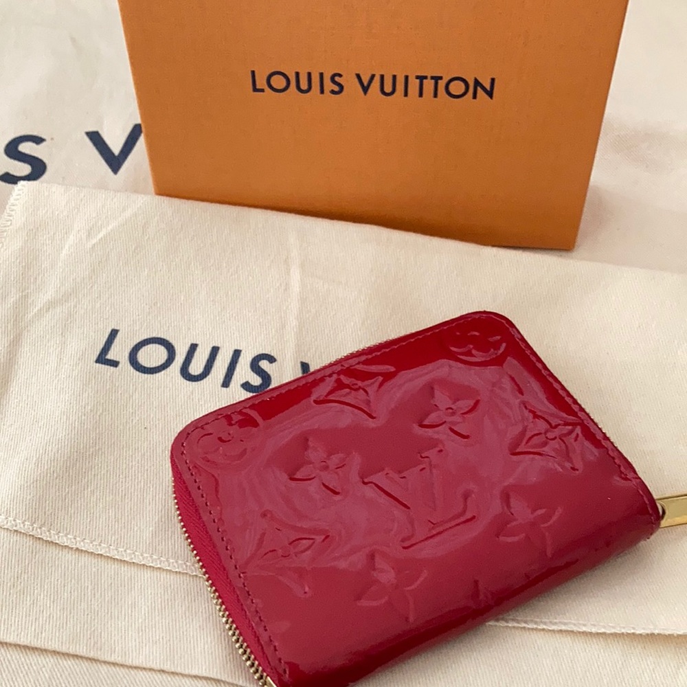 Louis Vuitton Red Vernis Card Wallet